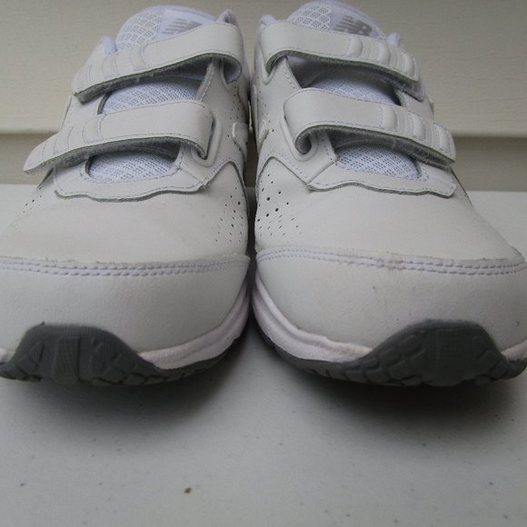 New Balance 411 Women's 9.5 Wide Width Shoes WW411HW2 Walking White Cushion - Picture 5 of 9